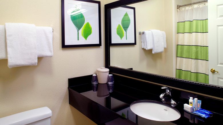 <b>Fairfield Inn & Suites Phoenix Room</b>. Images powered by <a href="https://www.leonardoworldwide.com/" title="Leonardo Worldwide" target="_blank">Leonardo</a>.