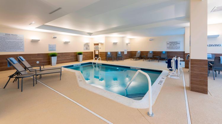 Fairfield Inn/Stes Indianapolis Fishers Pool