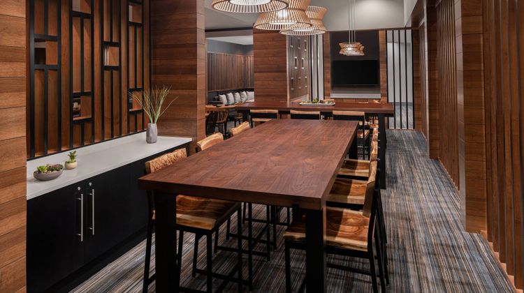 Cleveland Marriott East Restaurant