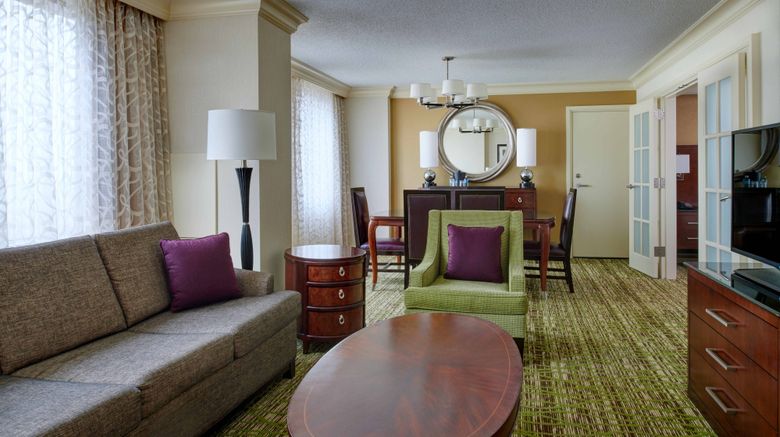 <b>Cleveland Marriott Downtown at Key Tower Room</b>. Images powered by <a href="https://www.leonardoworldwide.com/" title="Leonardo Worldwide" target="_blank">Leonardo</a>.