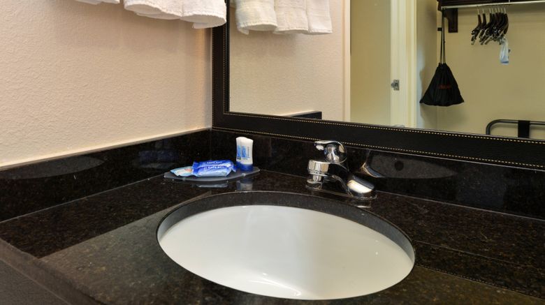 <b>Fairfield Inn & Suites Jacksonville Room</b>. Images powered by <a href="https://www.leonardoworldwide.com/" title="Leonardo Worldwide" target="_blank">Leonardo</a>.
