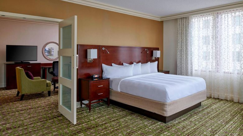 <b>Cleveland Marriott Downtown at Key Tower Suite</b>. Images powered by <a href="https://www.leonardoworldwide.com/" title="Leonardo Worldwide" target="_blank">Leonardo</a>.