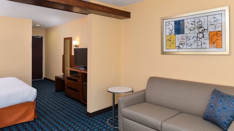 <b>Fairfield Inn & Suites Jacksonville Suite</b>. Images powered by <a href="https://www.leonardoworldwide.com/" title="Leonardo Worldwide" target="_blank">Leonardo</a>.
