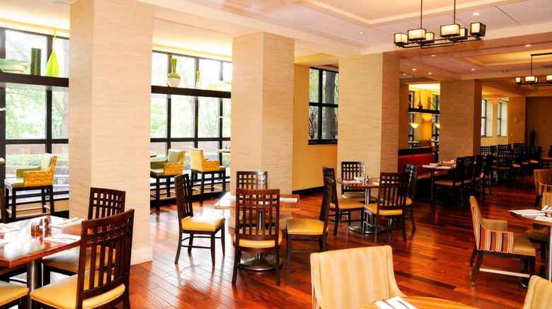 <b>Chicago Marriott Suites O'Hare Restaurant</b>. Images powered by <a href="https://www.leonardoworldwide.com/" title="Leonardo Worldwide" target="_blank">Leonardo</a>.