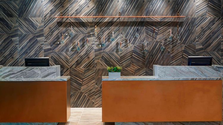 Chicago Marriott Southwest at Burr Ridge Lobby