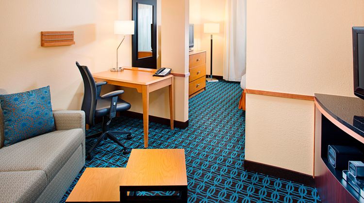 Fairfield Inn & Suites Jonesboro Suite