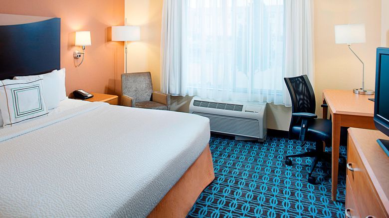 <b>Fairfield Inn & Suites Jonesboro Room</b>. Images powered by <a href="https://www.leonardoworldwide.com/" title="Leonardo Worldwide" target="_blank">Leonardo</a>.
