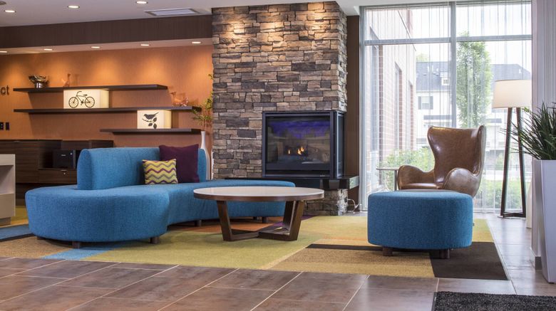 <b>Fairfield Inn & Suites Pittsburgh North Lobby</b>. Images powered by <a href="https://www.leonardoworldwide.com/" title="Leonardo Worldwide" target="_blank">Leonardo</a>.