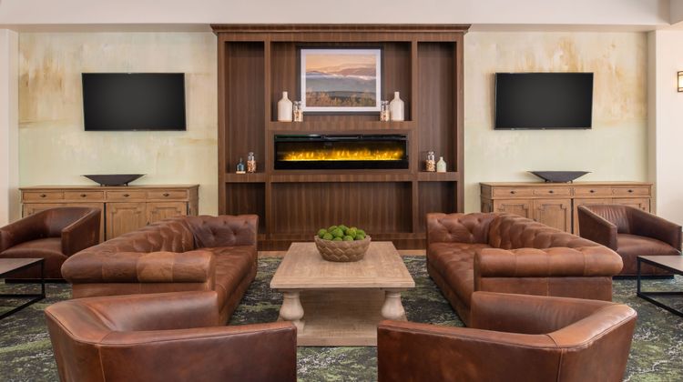 Four Points by Sheraton Santa Cruz Lobby