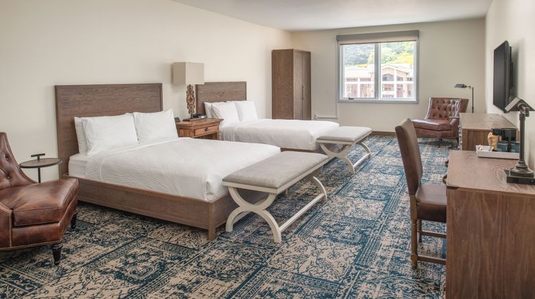<b>Four Points by Sheraton Santa Cruz Room</b>. Images powered by <a href="https://www.leonardoworldwide.com/" title="Leonardo Worldwide" target="_blank">Leonardo</a>.