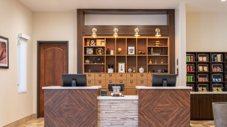 <b>Four Points by Sheraton Santa Cruz Lobby</b>. Images powered by <a href="https://www.leonardoworldwide.com/" title="Leonardo Worldwide" target="_blank">Leonardo</a>.