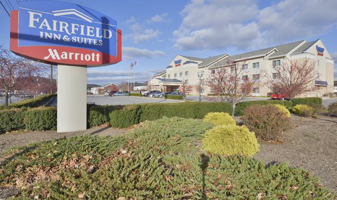 Fairfield Inn & Suites by Marriott Exterior