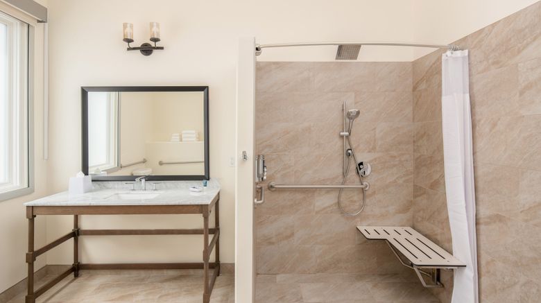 <b>Four Points by Sheraton Santa Cruz Room</b>. Images powered by <a href="https://www.leonardoworldwide.com/" title="Leonardo Worldwide" target="_blank">Leonardo</a>.