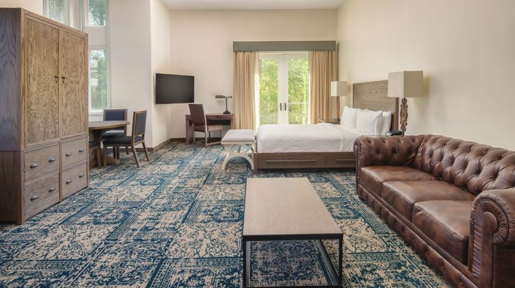 Four Points by Sheraton Santa Cruz Suite