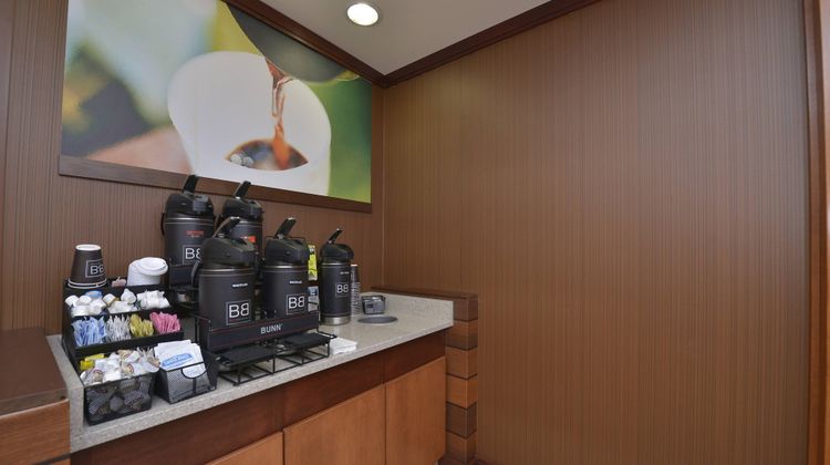 Fairfield Inn & Suites by Marriott Restaurant