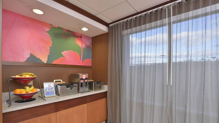 Fairfield Inn & Suites by Marriott Restaurant