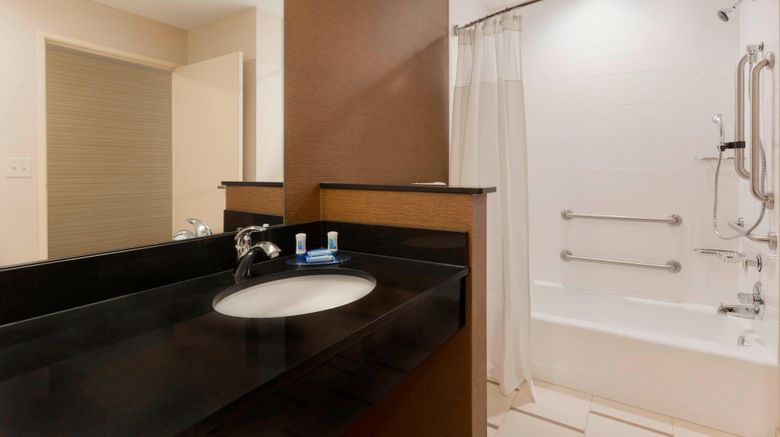<b>Fairfield Inn & Suites PIT Airport Room</b>. Images powered by <a href="https://www.leonardoworldwide.com/" title="Leonardo Worldwide" target="_blank">Leonardo</a>.