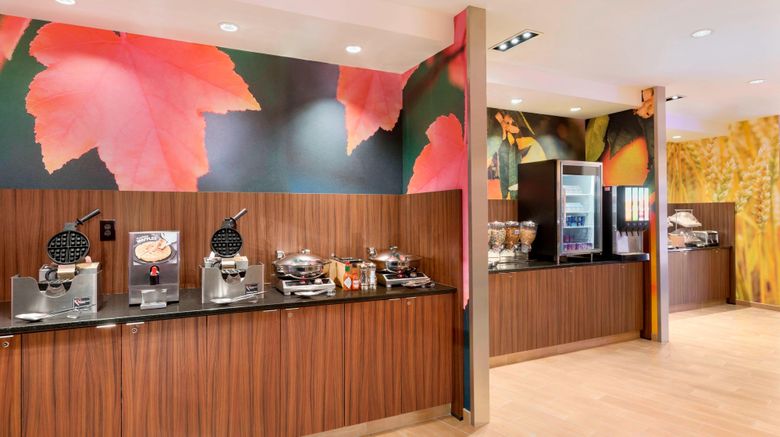 <b>Fairfield Inn & Suites PIT Airport Restaurant</b>. Images powered by <a href="https://www.leonardoworldwide.com/" title="Leonardo Worldwide" target="_blank">Leonardo</a>.