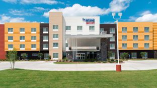 Fairfield Inn & Suites Jackson Clinton