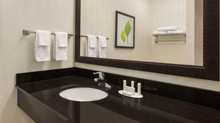 Fairfield Inn & Suites Jacksonville West Room
