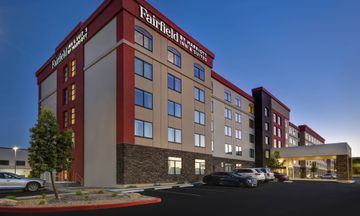 Fairfield Inn & Suites Airport South