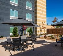 Fairfield Inn & Suites Las Vegas NW Exterior