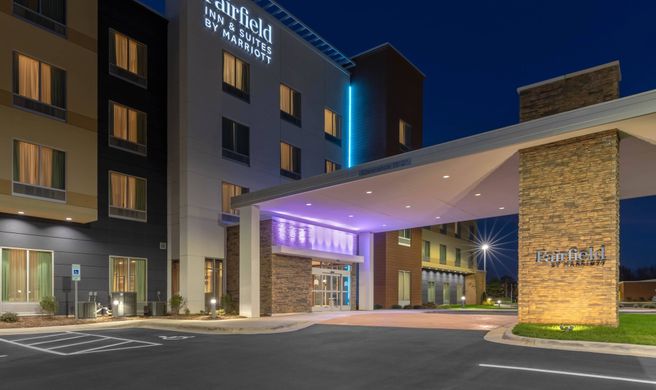 Fairfield Inn & Suites Mebane Exterior