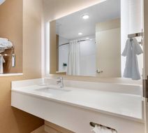 Fairfield Inn & Suites Mebane Room