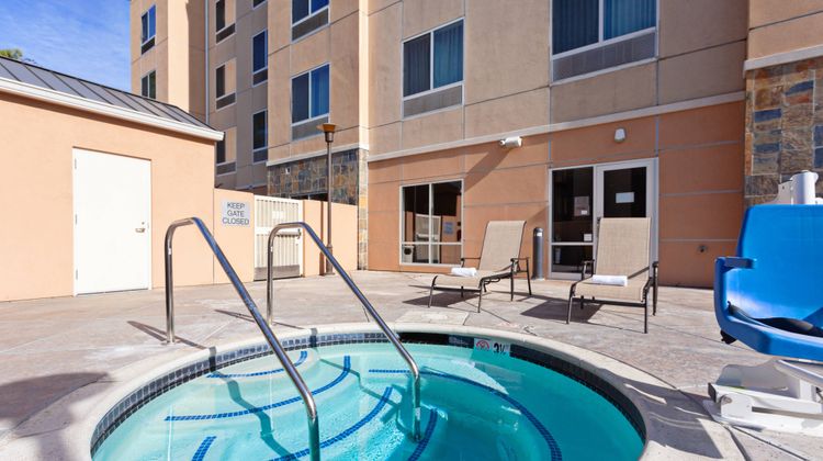 Fairfield Inn & Suites West Covina Recreation