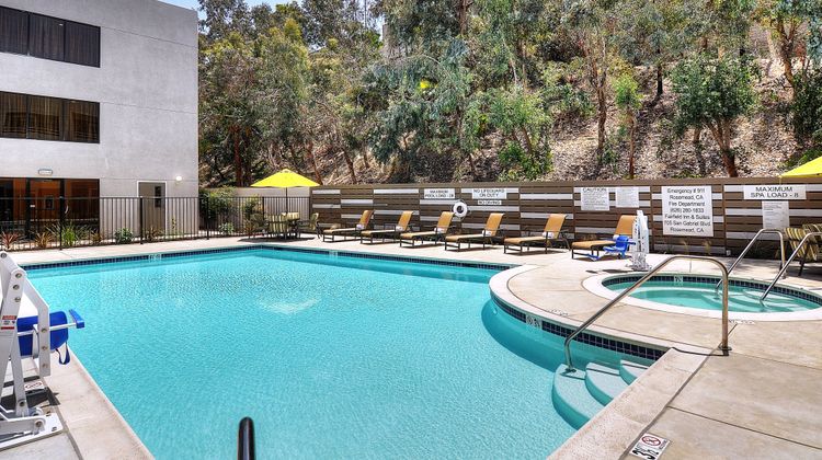 Fairfield Inn/Stes Los Angeles Rosemead Pool