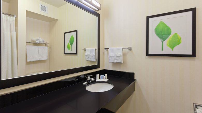 <b>Fairfield Inn & Suites West Covina Room</b>. Images powered by <a href="https://www.leonardoworldwide.com/" title="Leonardo Worldwide" target="_blank">Leonardo</a>.
