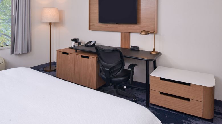 <b>Fairfield Inn & Suites by Marriott Room</b>. Images powered by <a href="https://www.leonardoworldwide.com/" title="Leonardo Worldwide" target="_blank">Leonardo</a>.