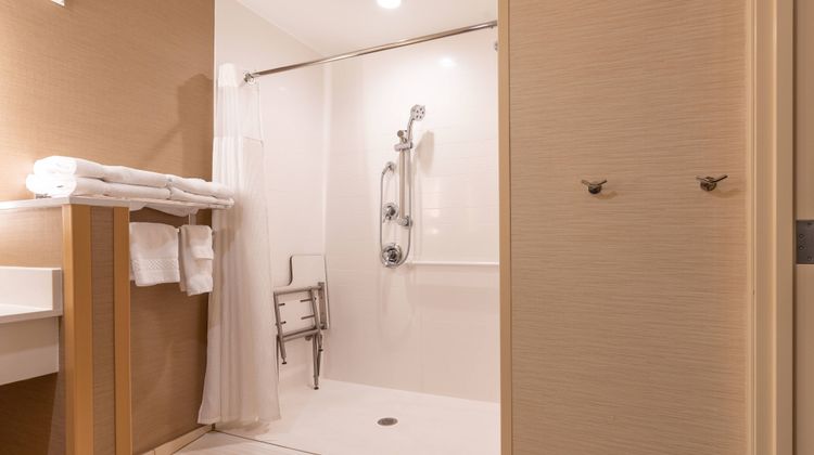 Fairfield Inn & Suites Somerset Room
