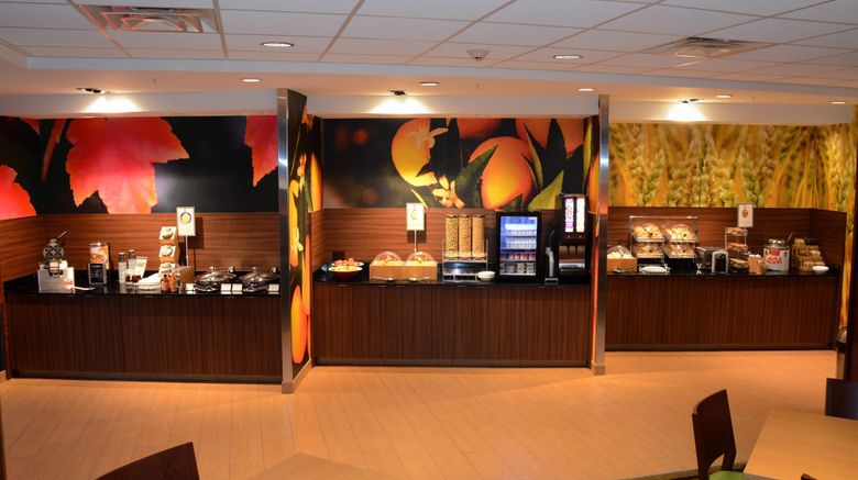 <b>Fairfield Inn & Suites Somerset Restaurant</b>. Images powered by <a href="https://www.leonardoworldwide.com/" title="Leonardo Worldwide" target="_blank">Leonardo</a>.