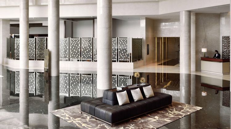Kochi Marriott Hotel Lobby