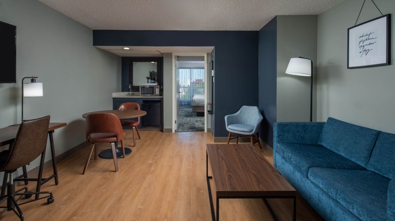<b>Four Points Suites Tampa Arpt Westshore Room</b>. Images powered by <a href="https://www.leonardoworldwide.com/" title="Leonardo Worldwide" target="_blank">Leonardo</a>.