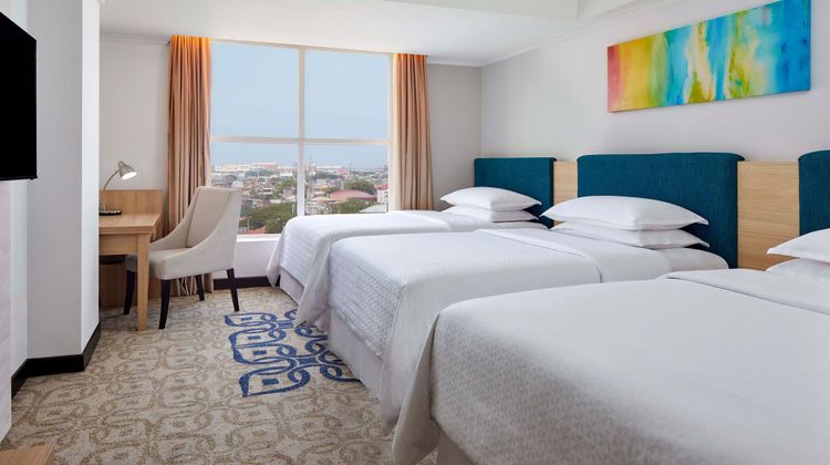 Four Points by Sheraton Makassar Room