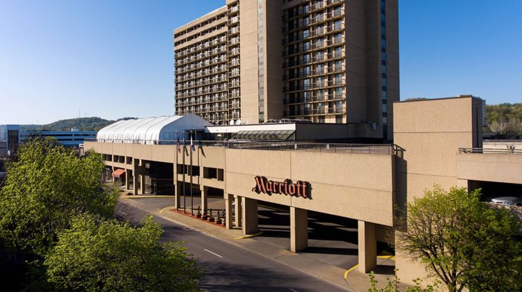 Charleston Marriott Town Center Exterior