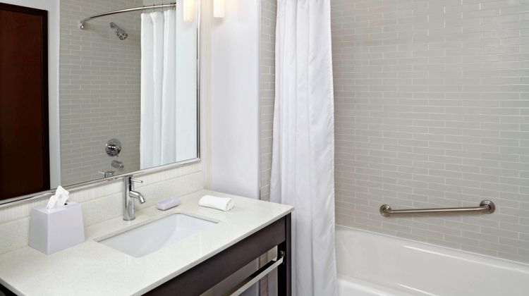 Four Points by Sheraton Edmonton Gateway Room