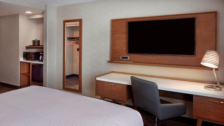<b>Four Points by Sheraton - Stoney Creek Room</b>. Images powered by <a href="https://www.leonardoworldwide.com/" title="Leonardo Worldwide" target="_blank">Leonardo</a>.