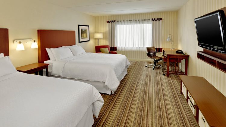 Four Points by Sheraton Cambridge Room