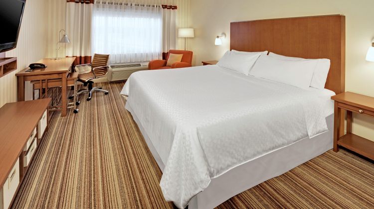 Four Points by Sheraton Cambridge Room