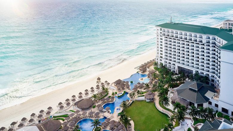 <b>JW Marriott Cancun Resort & Spa Pool</b>. Images powered by <a href="https://www.leonardoworldwide.com/" title="Leonardo Worldwide" target="_blank">Leonardo</a>.