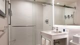 Four Points by Sheraton Windsor Downtown Room