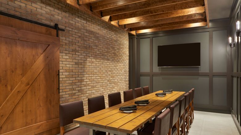 <b>Four Points by Sheraton Windsor Downtown Restaurant</b>. Images powered by <a href="https://www.leonardoworldwide.com/" title="Leonardo Worldwide" target="_blank">Leonardo</a>.