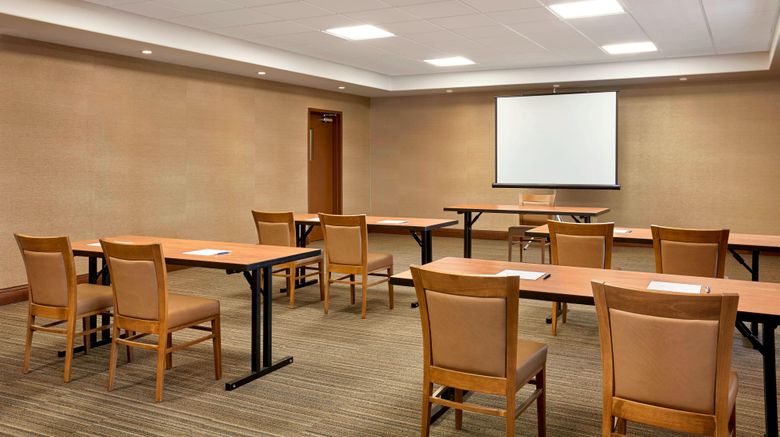 <b>Four Points by Sheraton Regina Meeting</b>. Images powered by <a href="https://www.leonardoworldwide.com/" title="Leonardo Worldwide" target="_blank">Leonardo</a>.