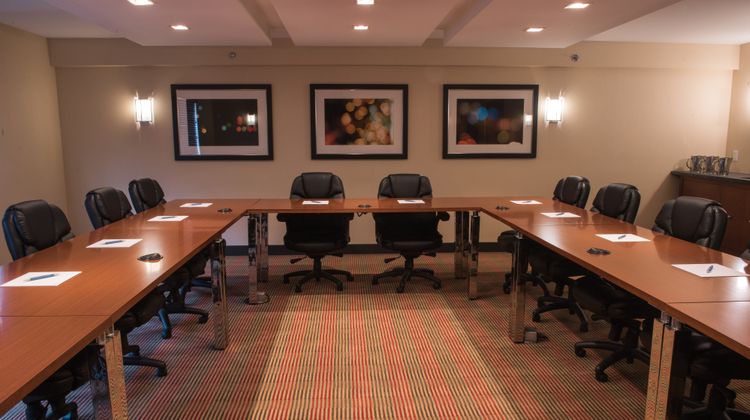 Four Points by Sheraton Winnipeg South Meeting