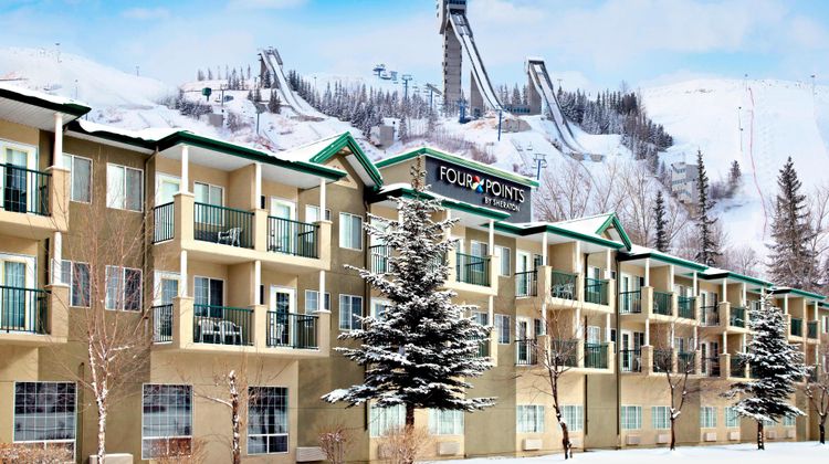 Four Points by Sheraton Hotel & Suites Exterior
