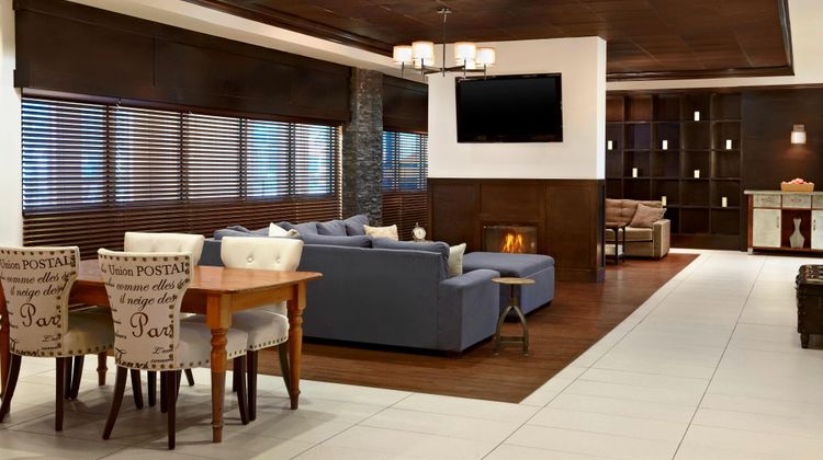 Four Points by Sheraton Hotel & Suites Lobby