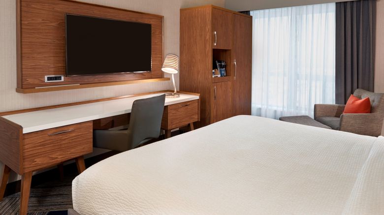 <b>Four Points by Sheraton Toronto Airpt E Room</b>. Images powered by <a href="https://www.leonardoworldwide.com/" title="Leonardo Worldwide" target="_blank">Leonardo</a>.